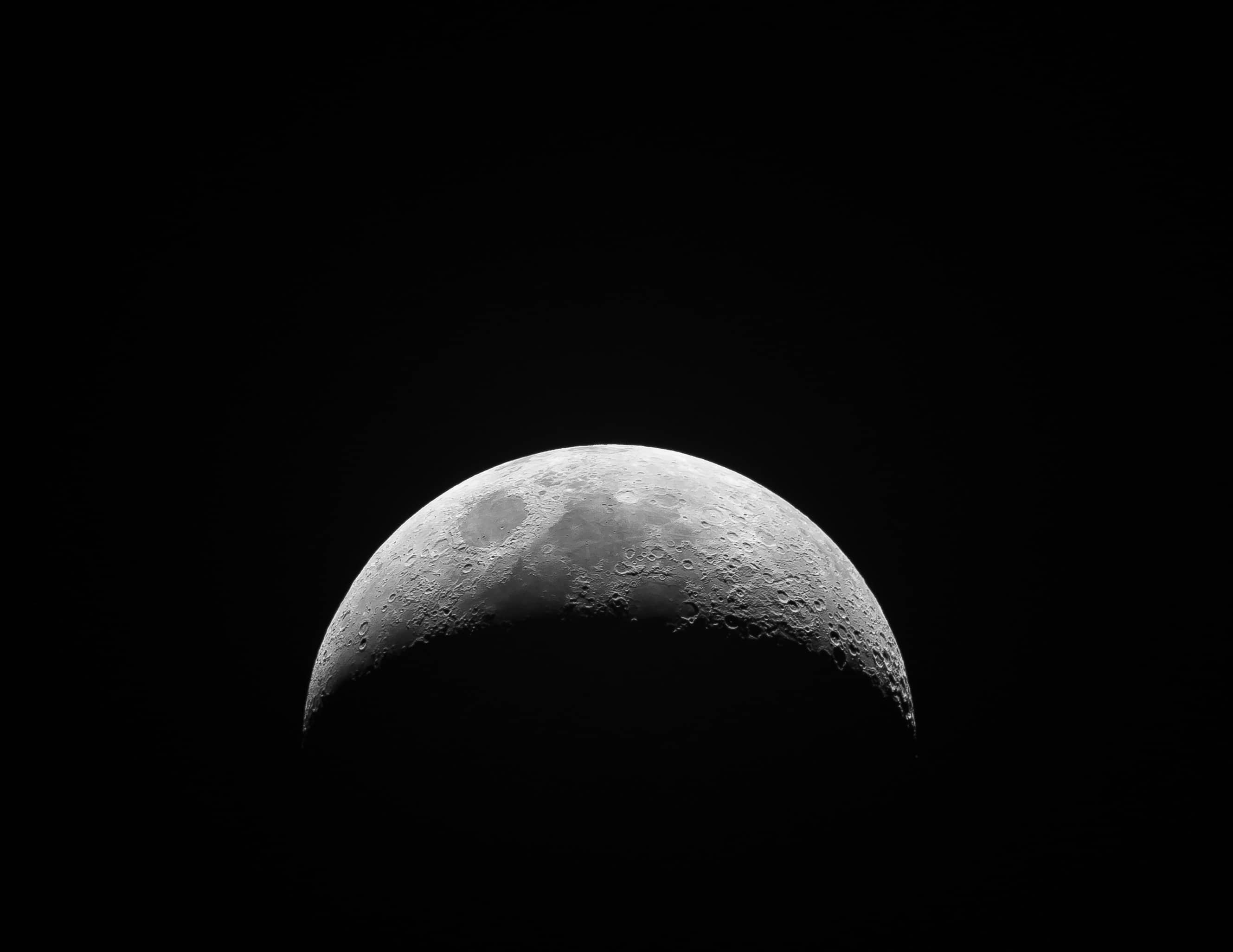 moon close up image moon close up image