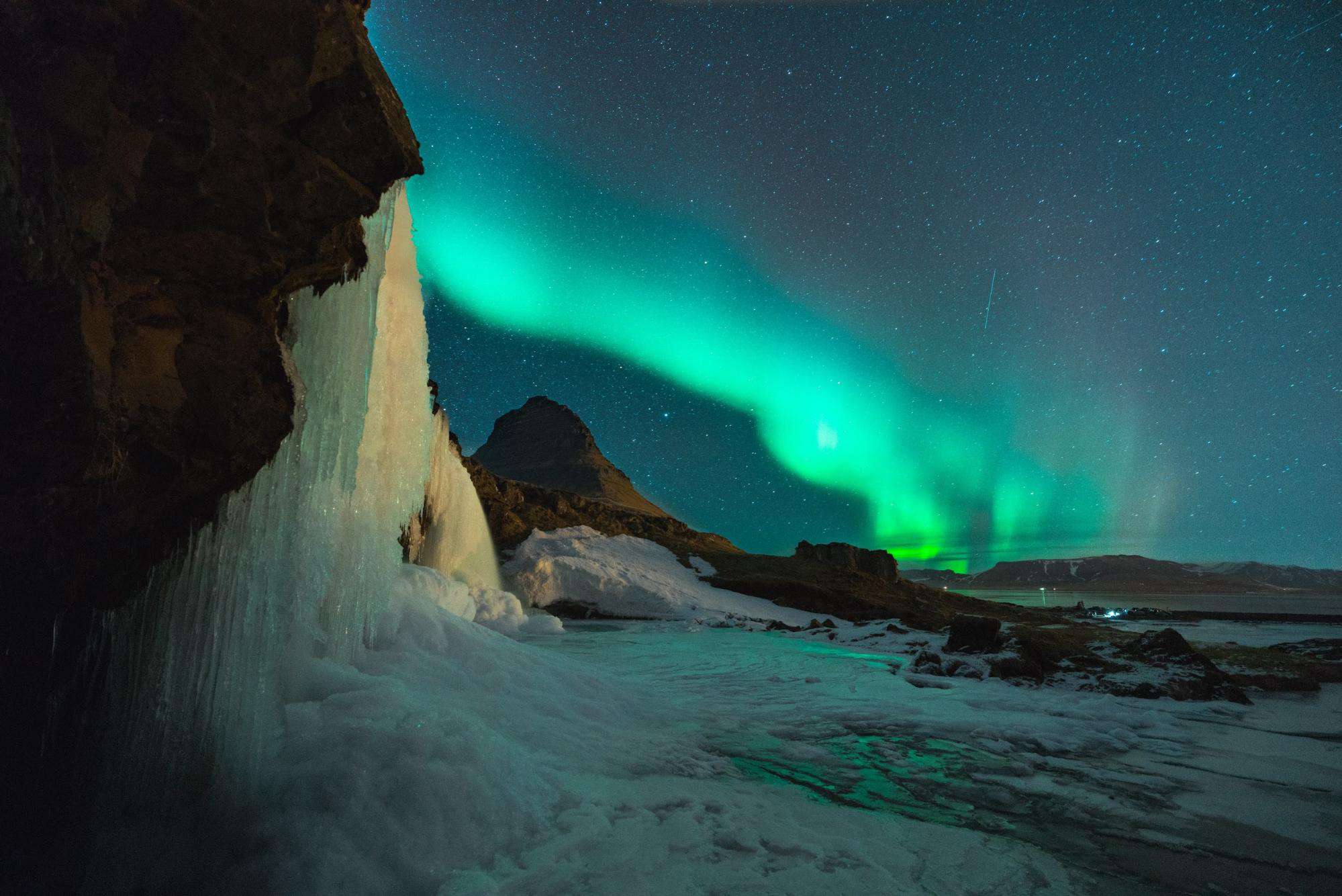 photograph the nebula and milky way with the right lenses