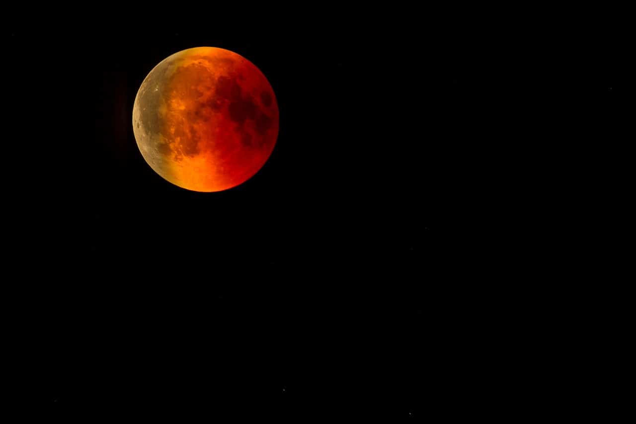 red super moon